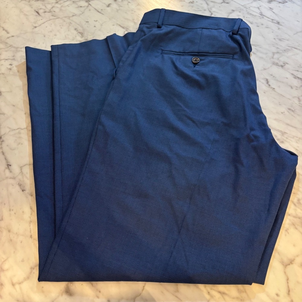 J. Ferrar Slim Fit Blue Micro Pattern Dress Pants Mens 38x32‎ Recycled Polyester